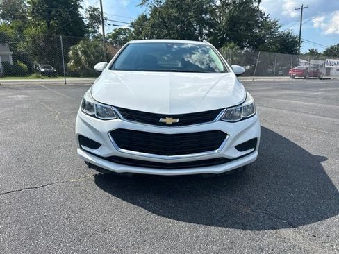 Used 2018 Chevrolet Cruze LS FWD image 7