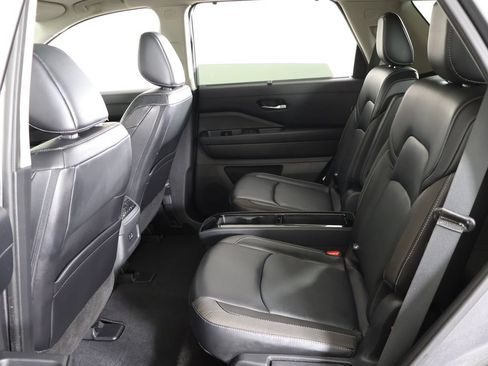 Used 2023 Nissan Pathfinder SL w/ SL Premium Package AWD/4WD image 40