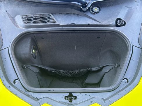 Used 2021 Chevrolet Corvette Stingray Premium Cpe w/ Z51 Performance Package image 23