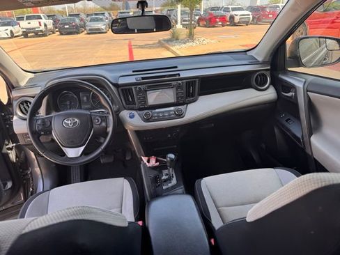 Used 2016 Toyota RAV4 XLE image 15