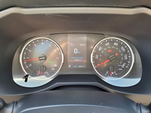 Certified 2022 Toyota RAV4 LE image 30