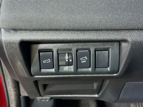 Used 2025 Subaru Outback Premium image 10