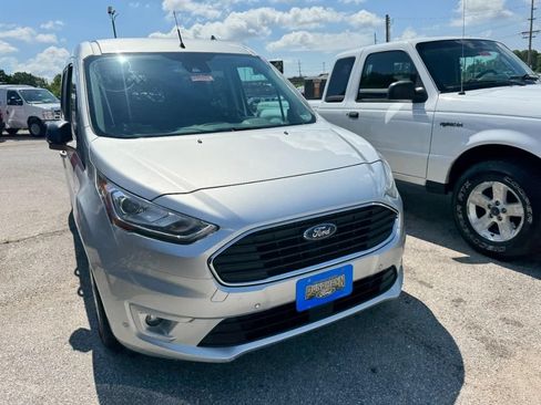 Used 2022 Ford Transit Connect XLT FWD image 2
