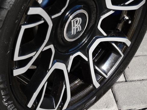 Used 2023 Rolls-Royce Ghost Black Badge w/ Black Badge Ghost Package image 26