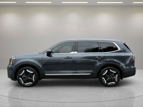 Used 2024 Kia Telluride EX FWD image 15