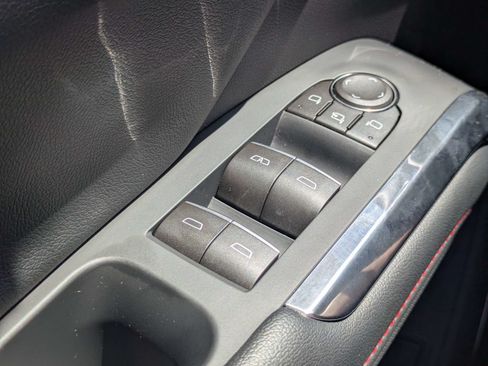 Used 2026 Chevrolet Traverse RS FWD image 26