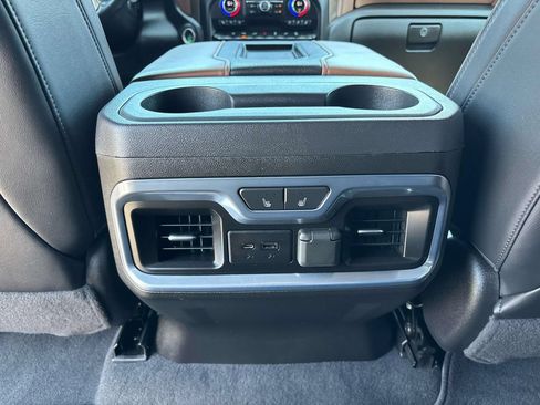 Used 2022 Chevrolet Silverado 2500 High Country w/ Z71 Off-Road Package AWD/4WD image 11
