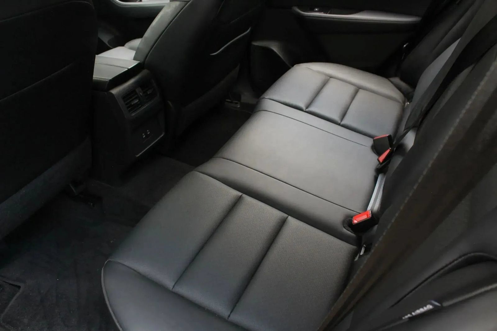 Used 2024 Nissan Rogue SV w/ SV Premium Package AWD/4WD image 39