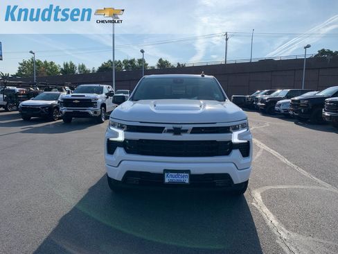 Used 2024 Chevrolet Silverado 1500 RST w/ Convenience Package II AWD/4WD image 2