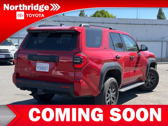 Used 2025 Toyota 4Runner SR5 AWD/4WD image 4