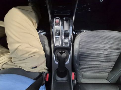Used 2023 Chevrolet Bolt EUV LT w/ Comfort Package FWD image 35