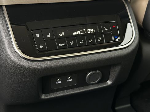 New 2026 Nissan Armada Platinum image 24