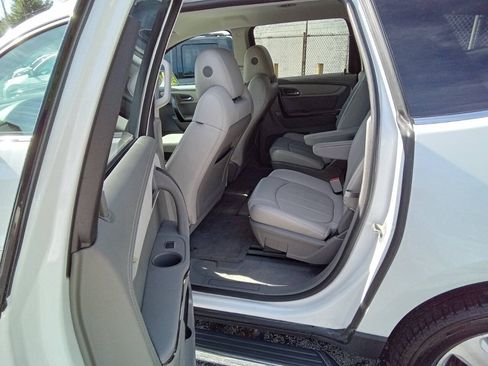Used 2017 Chevrolet Traverse Premier AWD/4WD image 11