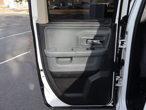 Used 2016 RAM 1500 Classic SLT image 24