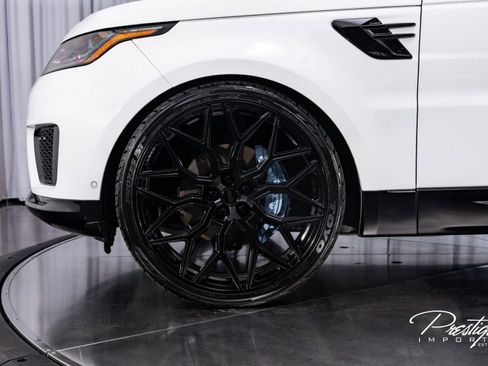 Used 2022 Land Rover Range Rover Sport HSE Silver Edition image 10