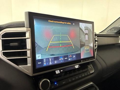 Used 2023 Toyota Tundra Platinum AWD/4WD image 17