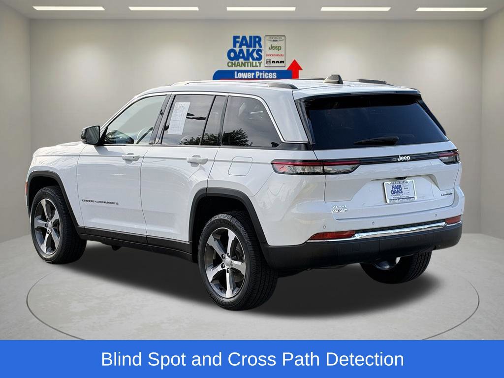 Used 2023 Jeep Grand Cherokee Limited AWD/4WD image 9