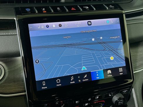 Used 2022 Jeep Grand Cherokee Limited 4xe w/ Luxury Tech Group II image 22