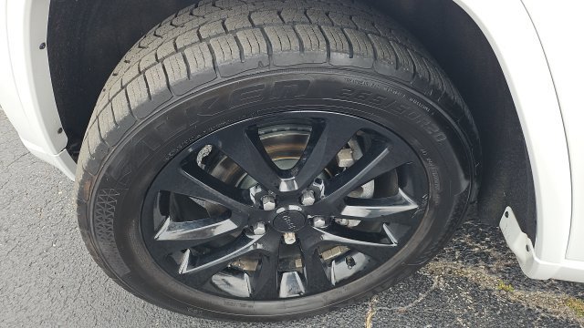 Used 2020 Jeep Grand Cherokee Laredo RWD image 34