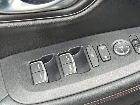 Certified 2024 Honda HR-V Sport image 12