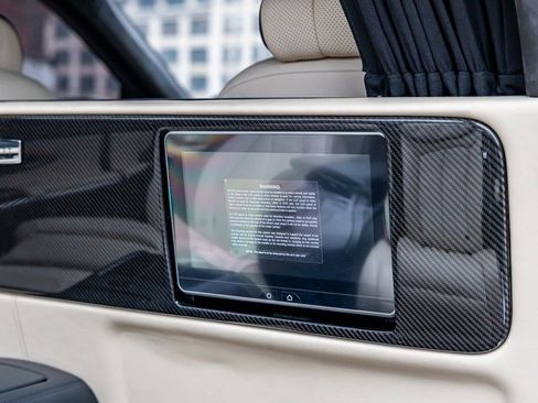 Used 2009 Maybach 62 S RWD image 74