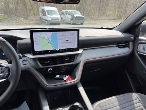 New 2026 Ford Explorer ST-Line AWD/4WD image 16
