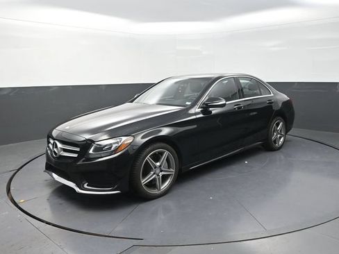Used 2015 Mercedes-Benz C 300 Sedan image 3