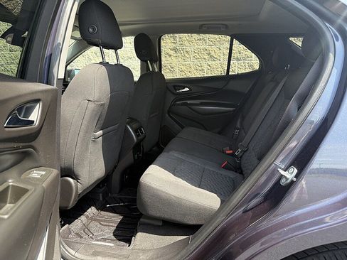 Used 2018 Chevrolet Equinox LT w/ Sun & Infotainment Package AWD/4WD image 24