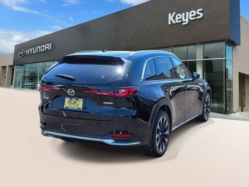 Used 2024 MAZDA CX-90 Plug-In Hybrid w/ Premium Pkg AWD/4WD image 4