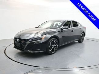 Used 2023 Nissan Altima 2.5 SR FWD video 3