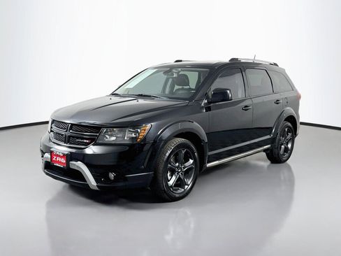 Used 2019 Dodge Journey Crossroad w/ Driver Convenience Group AWD/4WD image 1