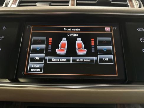 Used 2016 Land Rover Range Rover HSE image 8