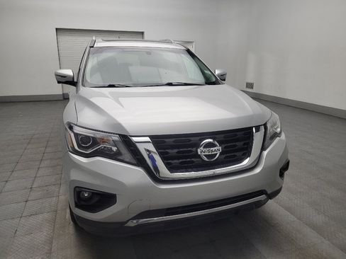Used 2017 Nissan Pathfinder Platinum FWD image 14