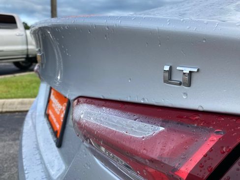Used 2020 Chevrolet Malibu LT FWD image 12