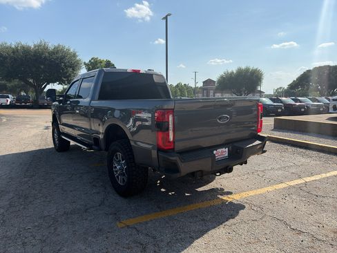 Used 2023 Ford F250 XLT w/ XLT Premium Package AWD/4WD image 9