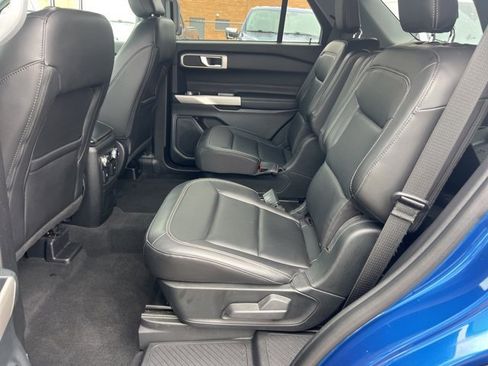 Certified 2022 Ford Explorer XLT w/ Equipment Group 202A image 20