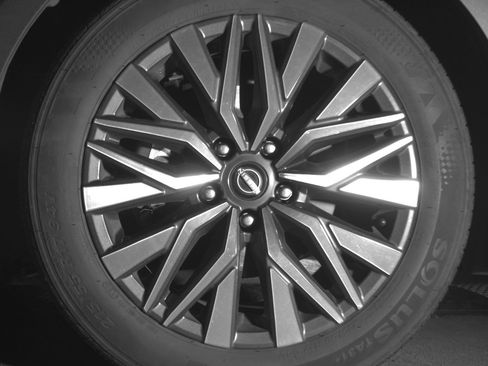 Used 2025 Nissan Altima 2.5 SV image 12