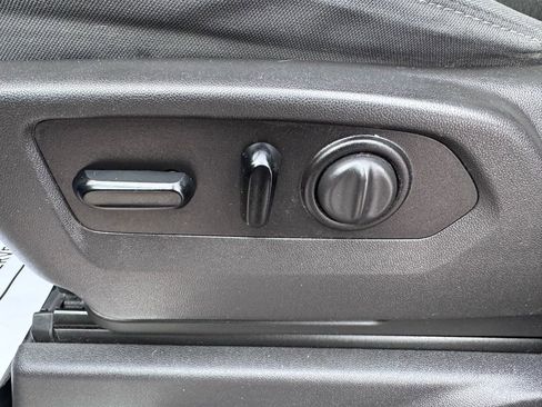 Used 2021 Chevrolet Silverado 1500 LT Trail Boss image 14