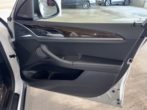 Certified 2024 BMW X3 sDrive30i w/ Convenience Package image 9