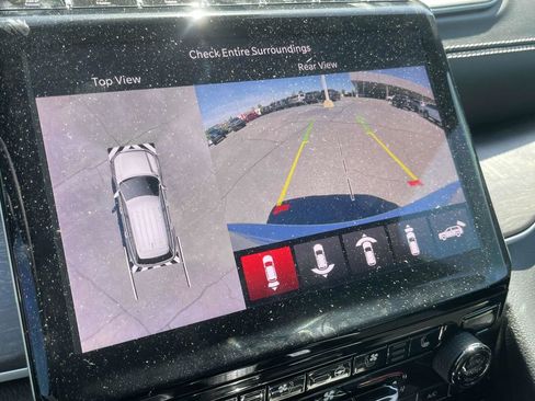 Used 2025 Jeep Grand Cherokee Limited w/ Luxury Tech Group II image 38