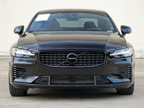 Used 2022 Volvo S60 T8 R-Design w/ Climate Package AWD/4WD image 7