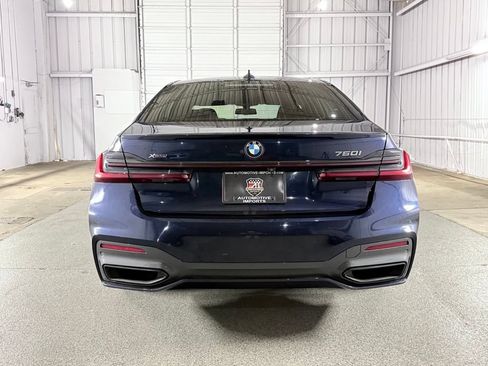 Used 2022 BMW 750Li xDrive AWD/4WD image 10