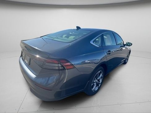 Used 2024 Honda Accord EX image 3