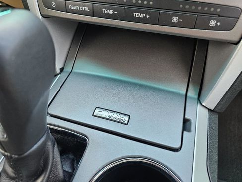 Used 2014 Ford Explorer XLT FWD image 56