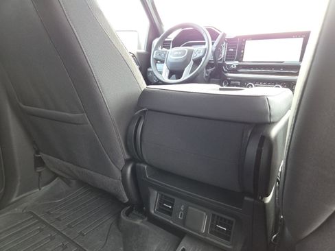 Used 2026 GMC Sierra 1500 Elevation image 23