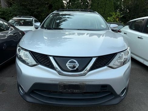 Used 2019 Nissan Rogue Sport SV w/ All-Weather Package AWD/4WD image 3