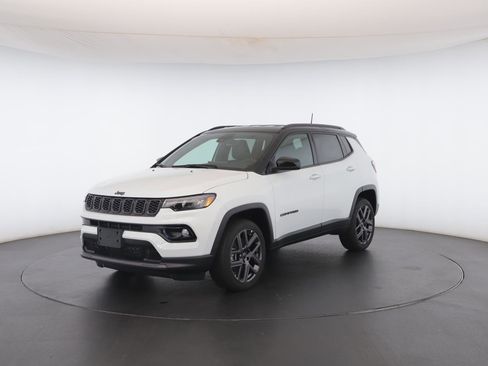New 2026 Jeep Compass Limited image 39