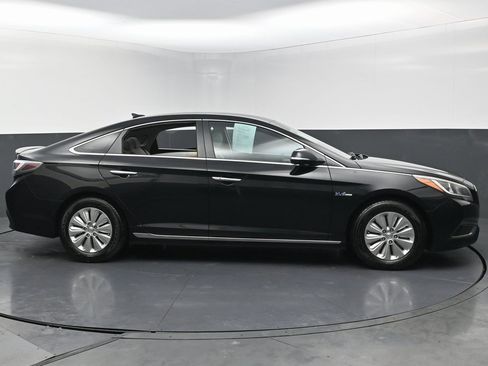Used 2016 Hyundai Sonata SE image 6