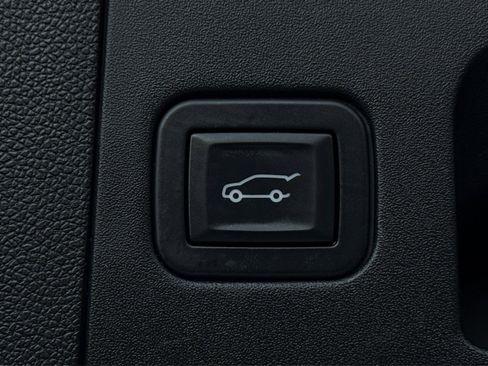 Used 2019 Cadillac XT4 Sport w/ Driver Awareness Package image 42