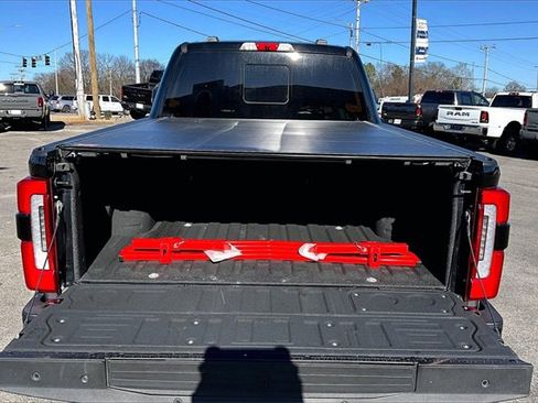 Used 2024 Ford F250 Limited image 30